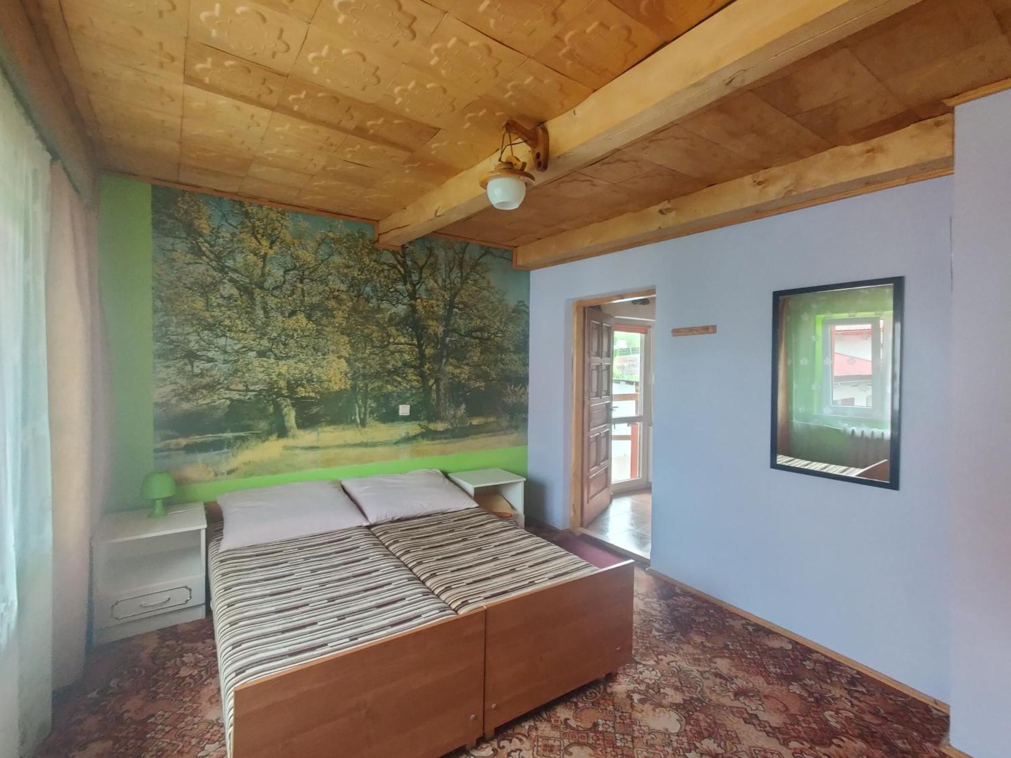 Hotel Przy Winogronie à Uherce Mineralne Chambre photo